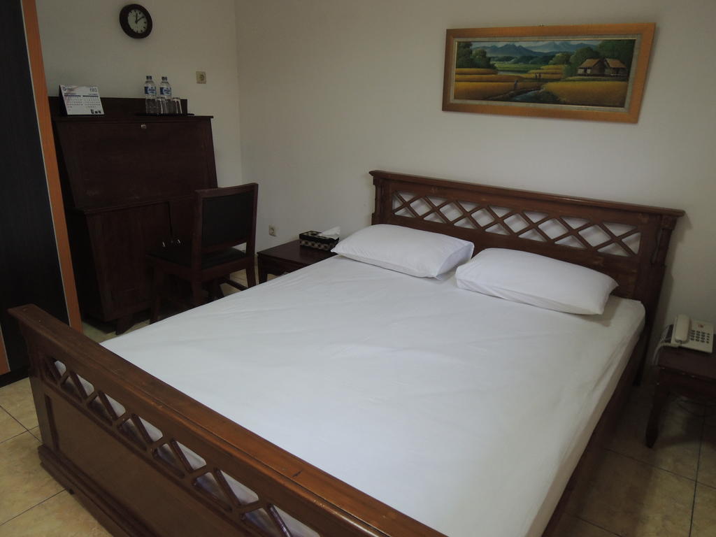 Rumah Polonia Guest House Jakarta Room photo